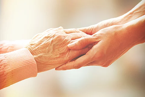 Hände: während der Chemotherapie gekühlte Hände weisen später weniger periphere Neuropathien auf