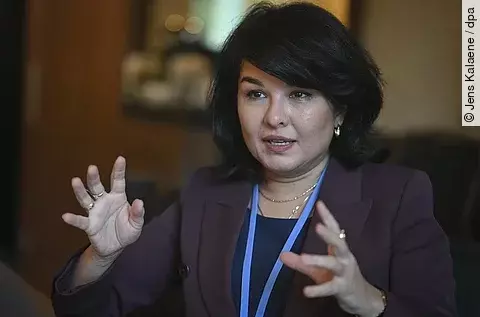 urn:newsml:dpa.com:20090101:251026-935-914340