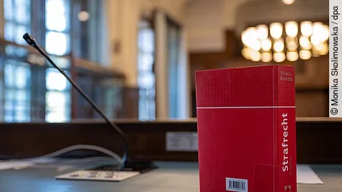 urn:newsml:dpa.com:20090101:250929-935-862454 urn:newsml:dpa.com:20090101:250929-935-862454