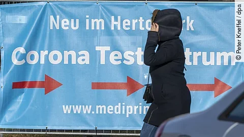 urn:newsml:dpa.com:20090101:251020-935-902241