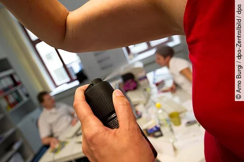 urn:newsml:dpa.com:20090101:251017-935-896810