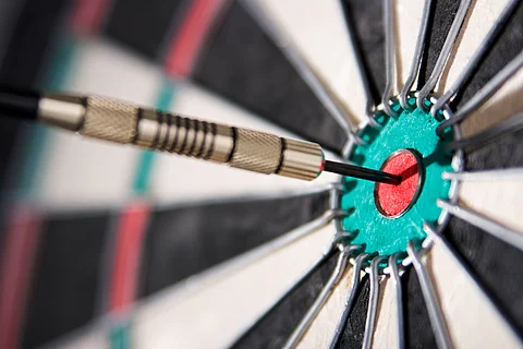 Dartpfeil im Bull´s Eye