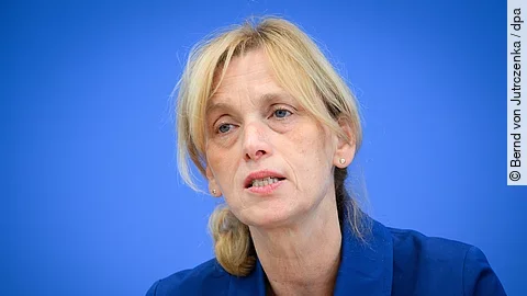 urn:newsml:dpa.com:20090101:250908-935-817973