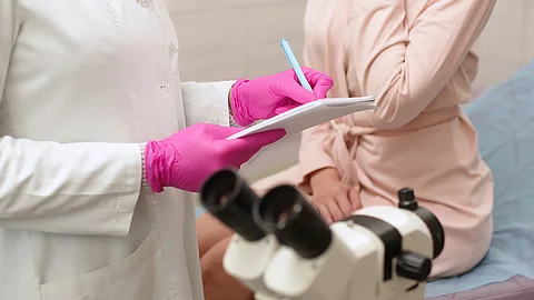 A female patient has a consultation with her gynecologist in a medical clinic. Women's health, colposcopy, examination of the uterus and ovaries.