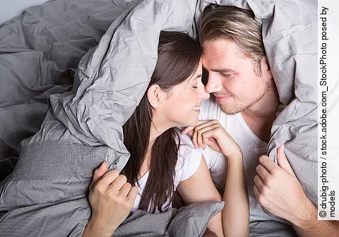 pärchen im bett