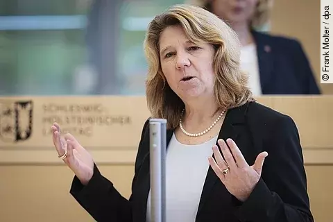 urn:newsml:dpa.com:20090101:260226-935-1177499