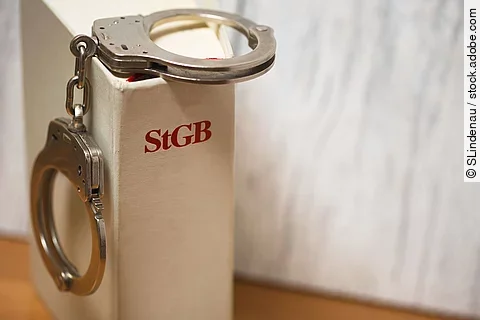handcuffs on german penal code called stgb (focus on letters)
