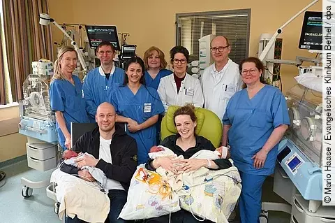 urn:newsml:dpa.com:20090101:260223-99-623196